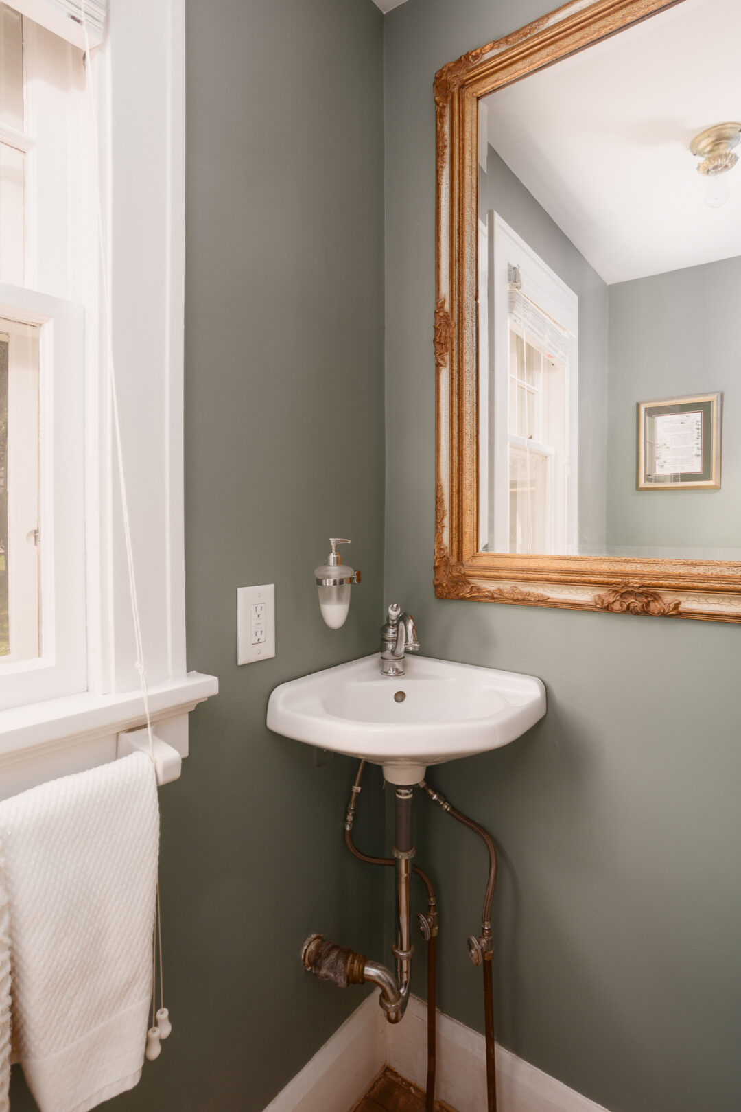 Oyster Bay Sherwin Williams Color Review Building Bluebird
