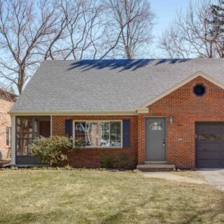 How to Build Your Own Compost Station at Home - Building Bluebird