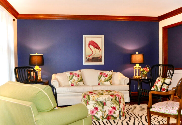 living room stage to sell fast