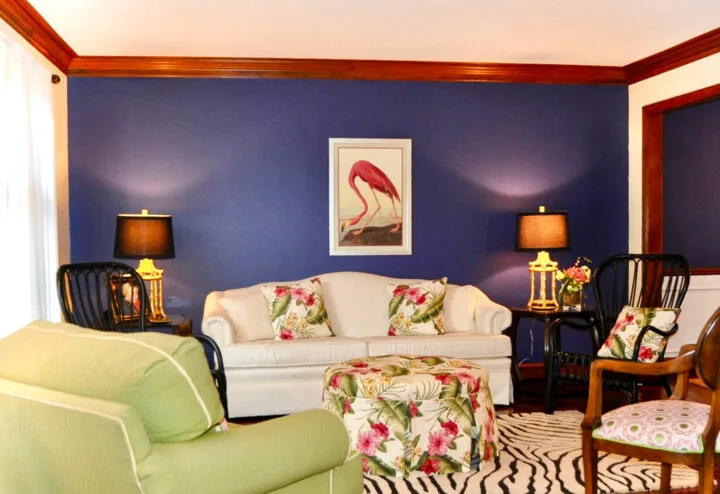 living room stage to sell fast