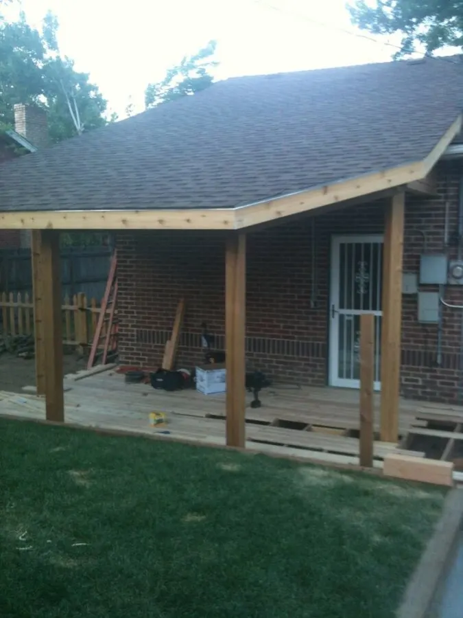 Backyard deck DIY project to add outdoor living space | Building Bluebird