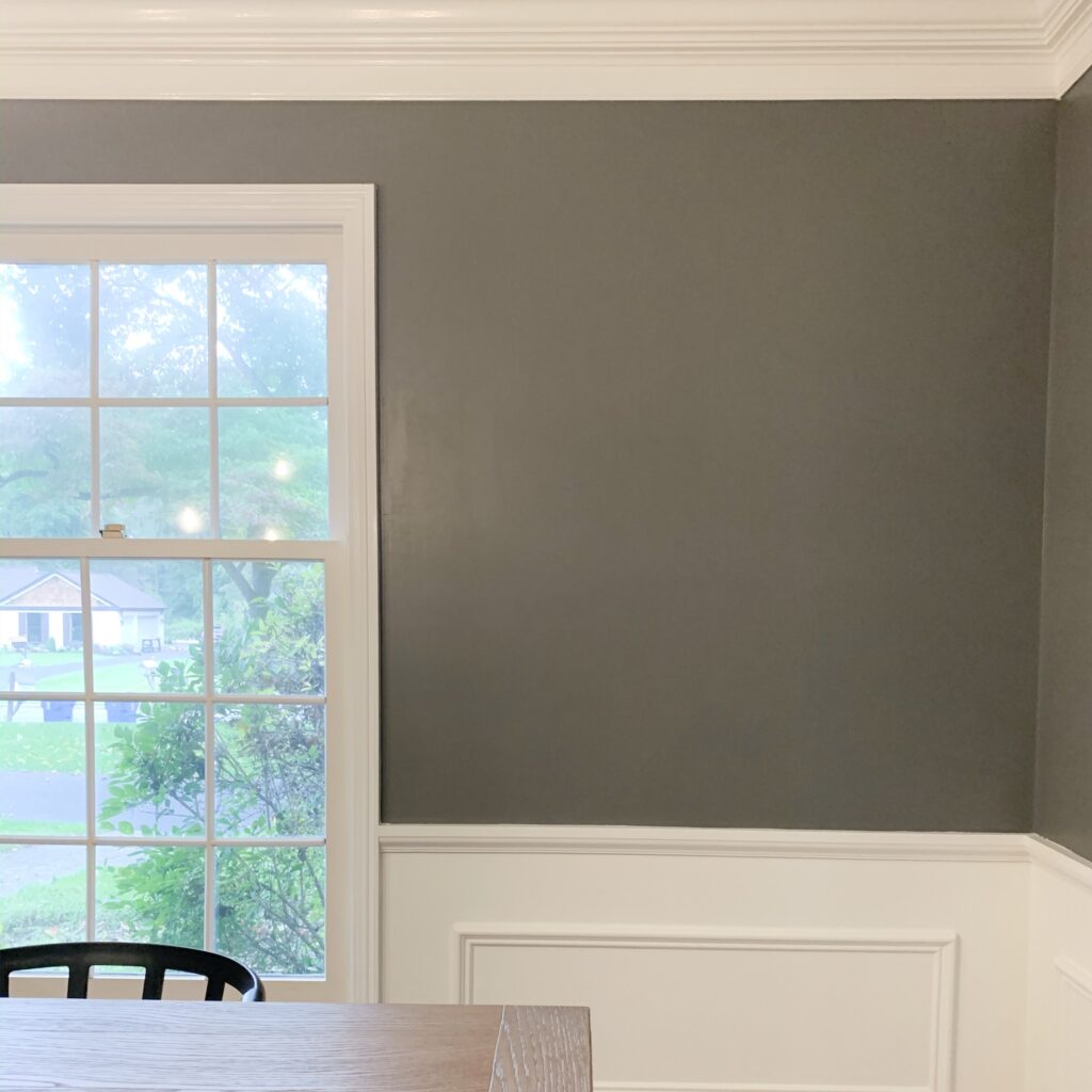 How to paint a room and achieve professional results | Building Bluebird #tutorial #moodypaint #diningroommakeover #tablesetting