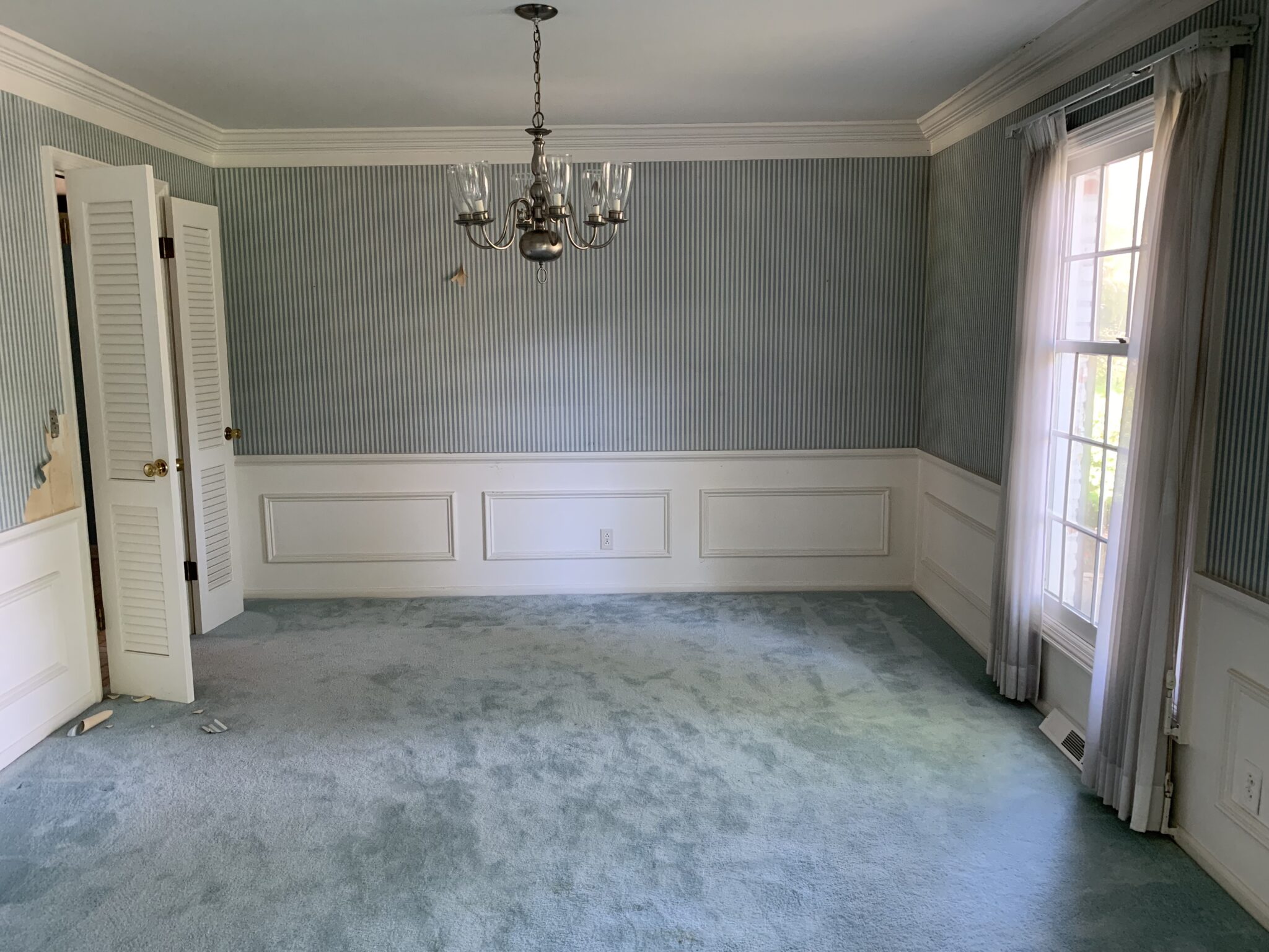 How to Paint a Room in 7 Easy Steps - Building Bluebird