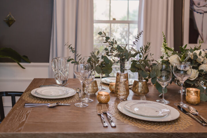 Modern dining room makeover with a moody wall color & holiday tablescape | Building Bluebird #orc #bhgorc #diningroomreveal