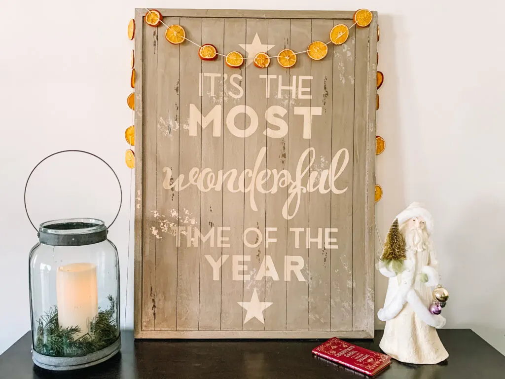 15+ Thrifted Christmas Decor Ideas to Buy This Year