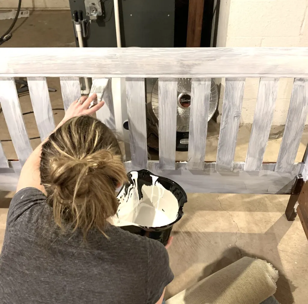 How to paint a bed frame and the best materials to use | Building Bluebird