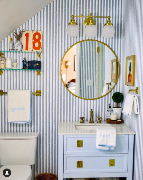 Victorias repeating patterns in the bathroom create harmony | Building Bluebird