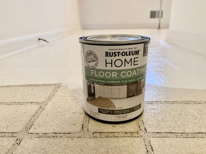 Budget-friendly laundry room makeover with linoleum floor painting tutorial | Building Bluebird #diy #rustoleum #prideinthemaking
