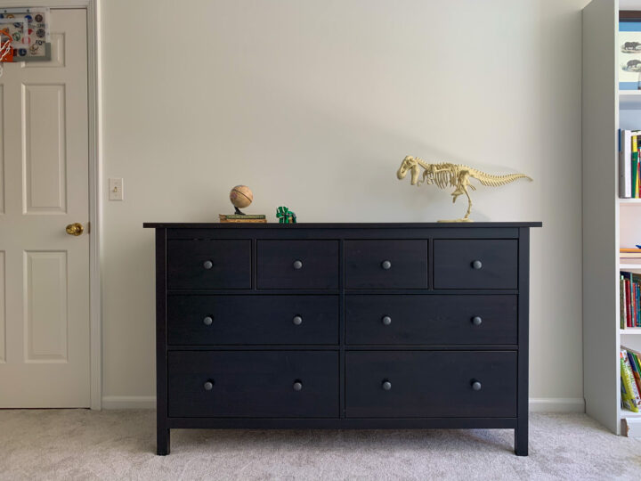 IKEA Hemnes dresser for lots of storage in this boys bedroom makeover