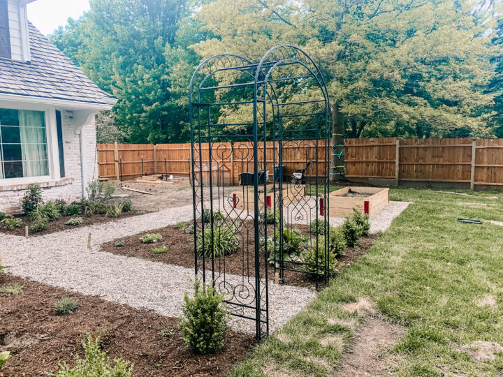 How to fix up an old metal arbor to add that English garden charm to your yard | Building Bluebird 