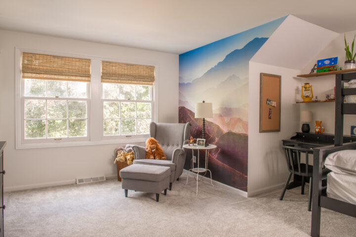 Modern boys bedroom makeover with mountain mural | Building Bluebird
