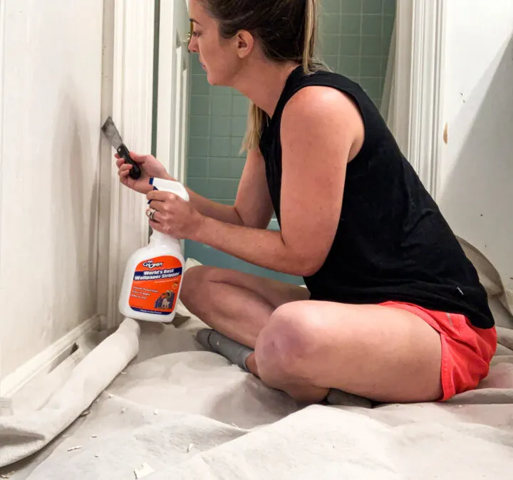 How to quickly easily remove wallpaper on your own | Building Bluebird