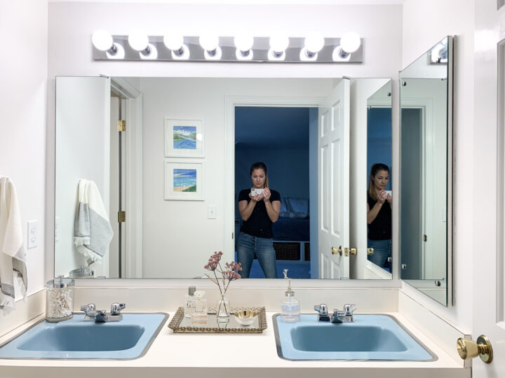 Master bathroom makeover on a budget | Building Bluebird
#retrobathroom #bathroomakeover
