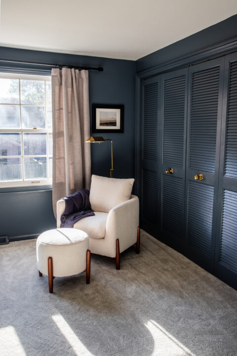 Moody Paint Color: Outerspace by Sherwin Williams gives this bedroom a cozy feel | Building Bluebird #swcolorlove #sw6251 #moodybedroom #darkpaint