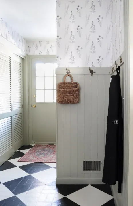 Functional and beautiful mudroom makeover | Building Bluebird