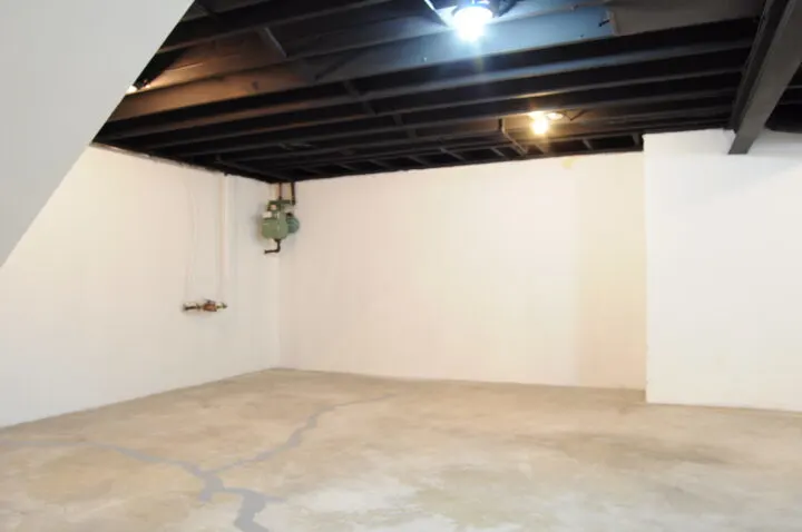 Update your unfinished basement by painting the concrete floors | Building Bluebird
