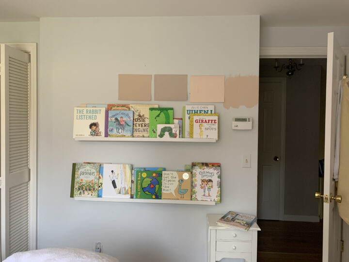 Scalloped shelves DIY in this vintage inspired girls bedroom | Building Bluebird #cottagecore #bhgorc #grandmillennial #ikeahack