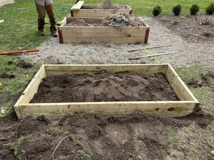 How to build a simple raised garden box | Building Bluebird #diy