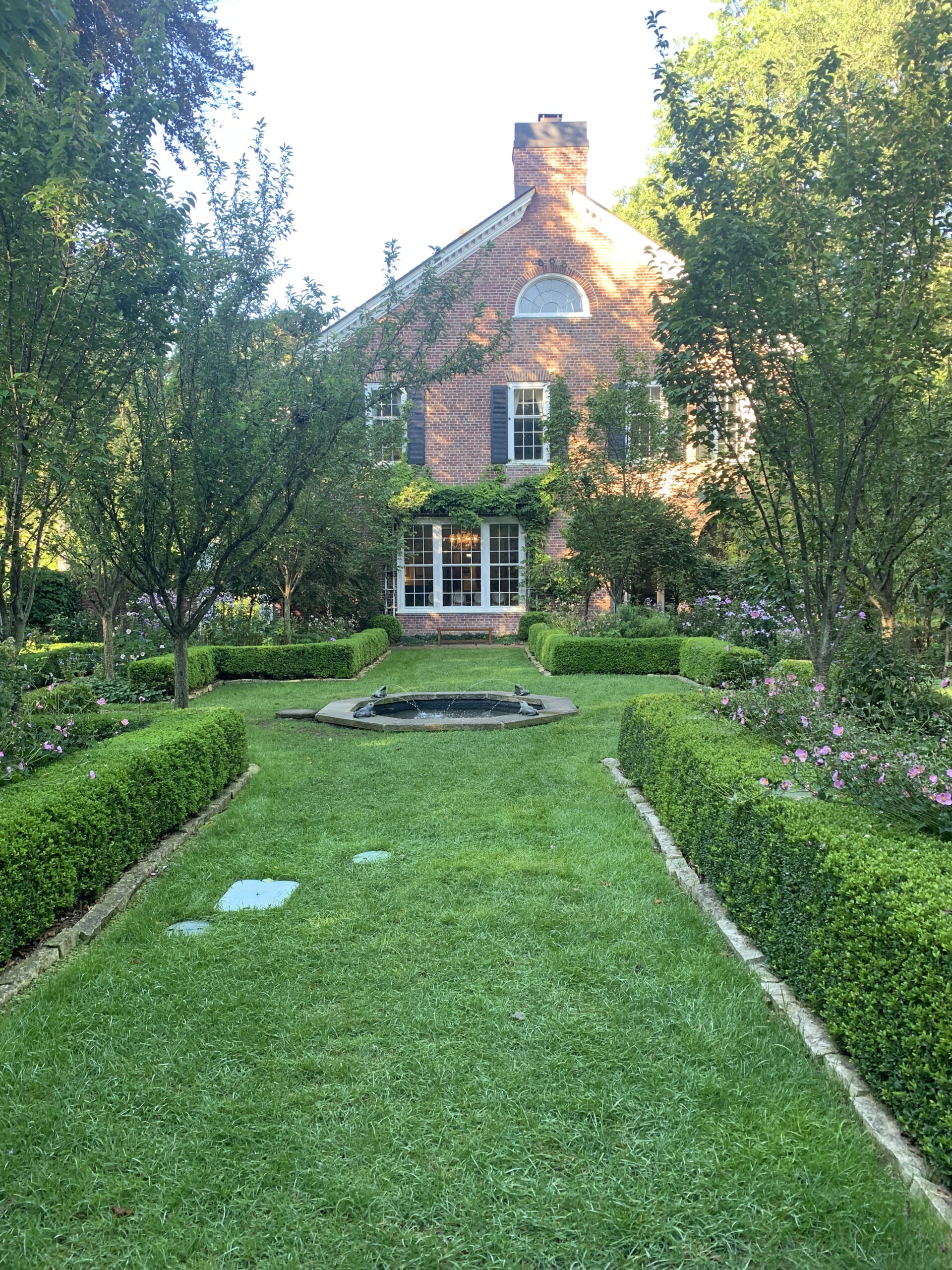 8 DIY Garden Edging Ideas for a Beautiful Yard - Building Bluebird