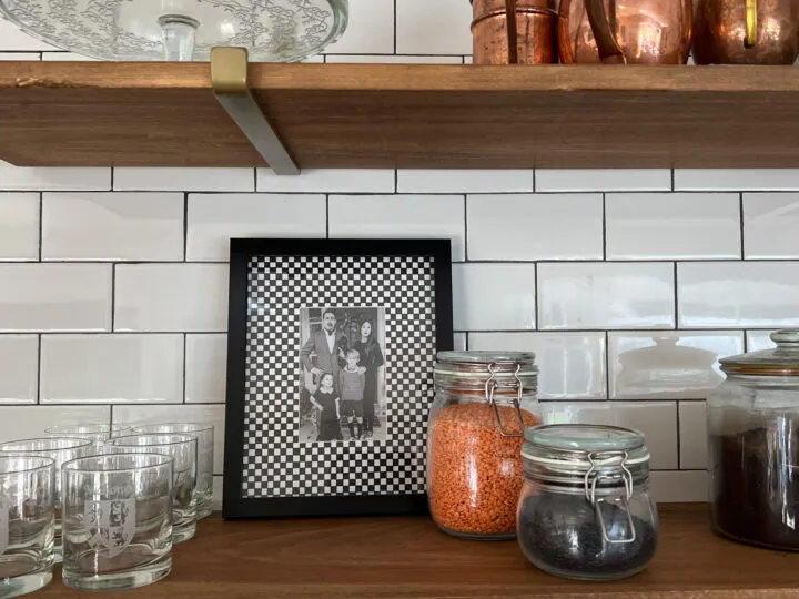 How to make your won DIY checkered picture frame | Building Bluebird