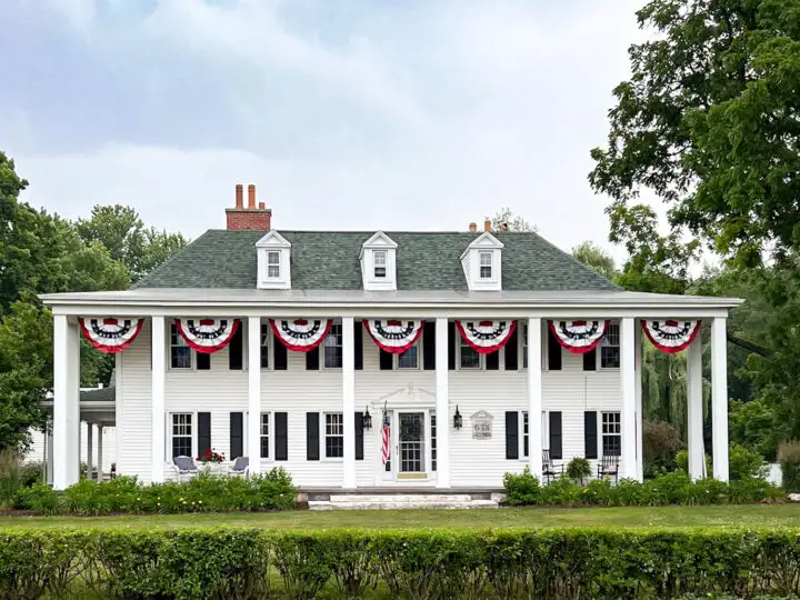 25 Beautiful coastal decor ideas to try at home - nautical design